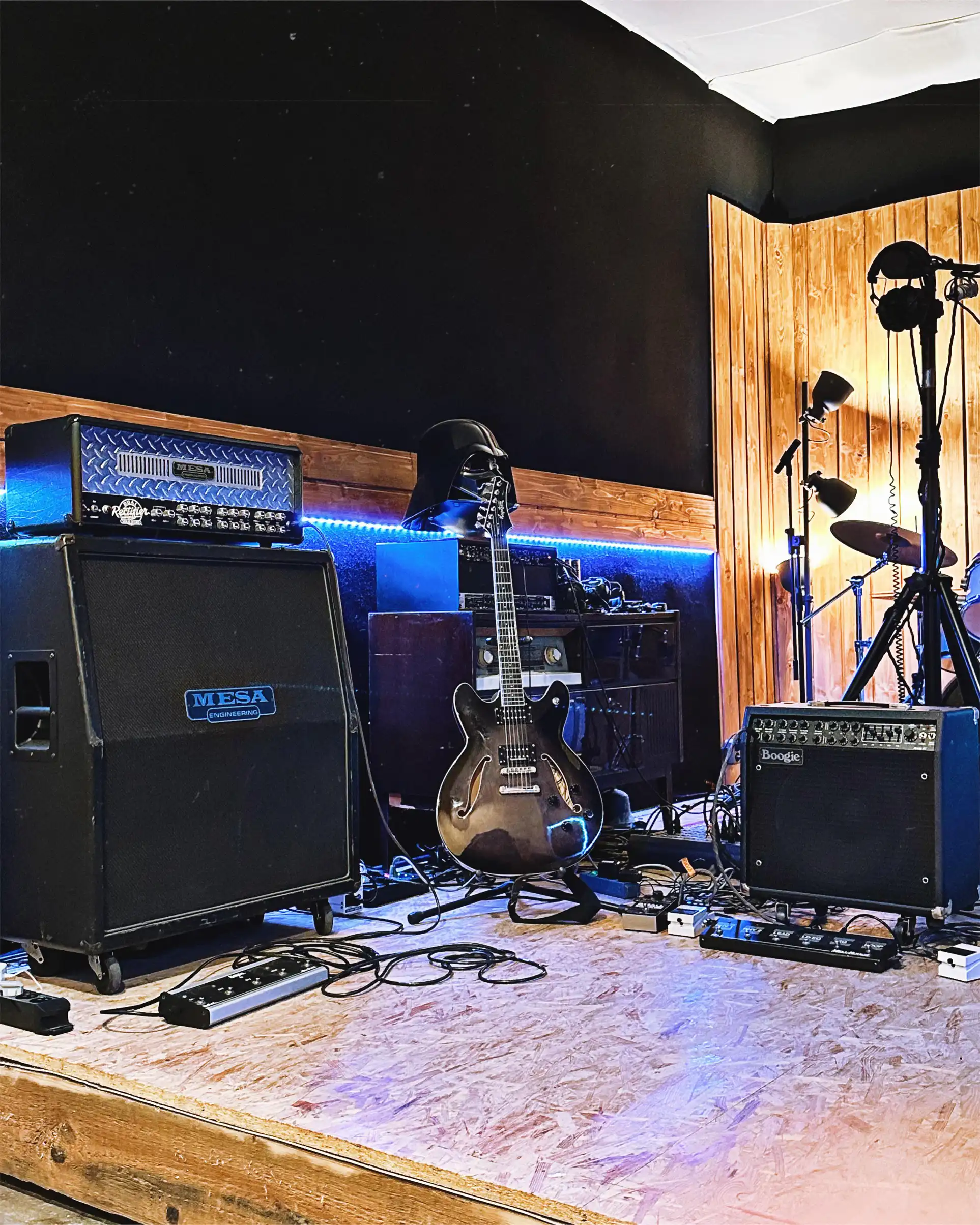 Tonstudio Rhein-Main -Electric Soul Tonstudio - Professionelles Tonstudio bei Mainz – Recording, Mixing & Mastering inklusive Band-Apartment - Recording, Mixing und Mastering in Mainz, Wiesbaden, Bingen und im Rhein-Main-Gebiet